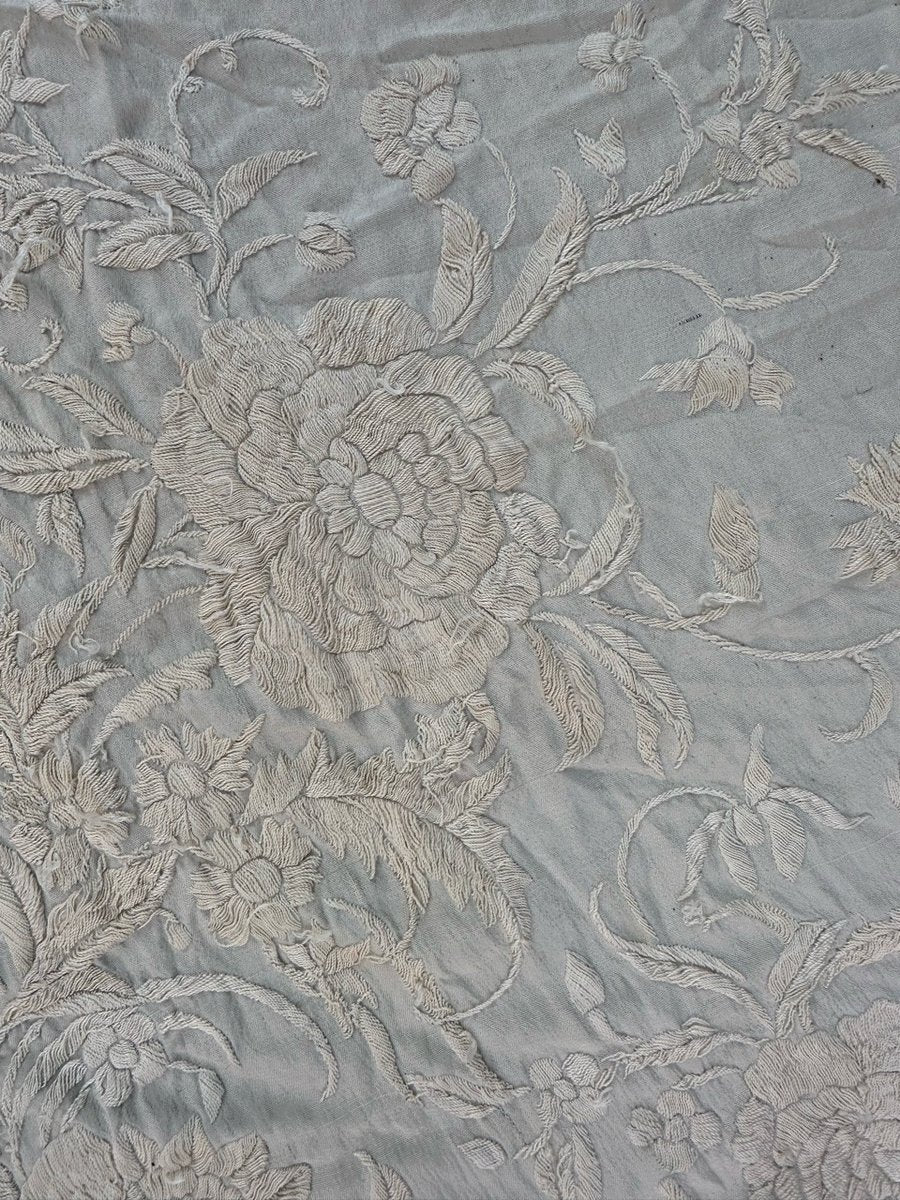 Manila Piano Shawl with Floral Chinese Embroidery from Bobyrugs, 1920s