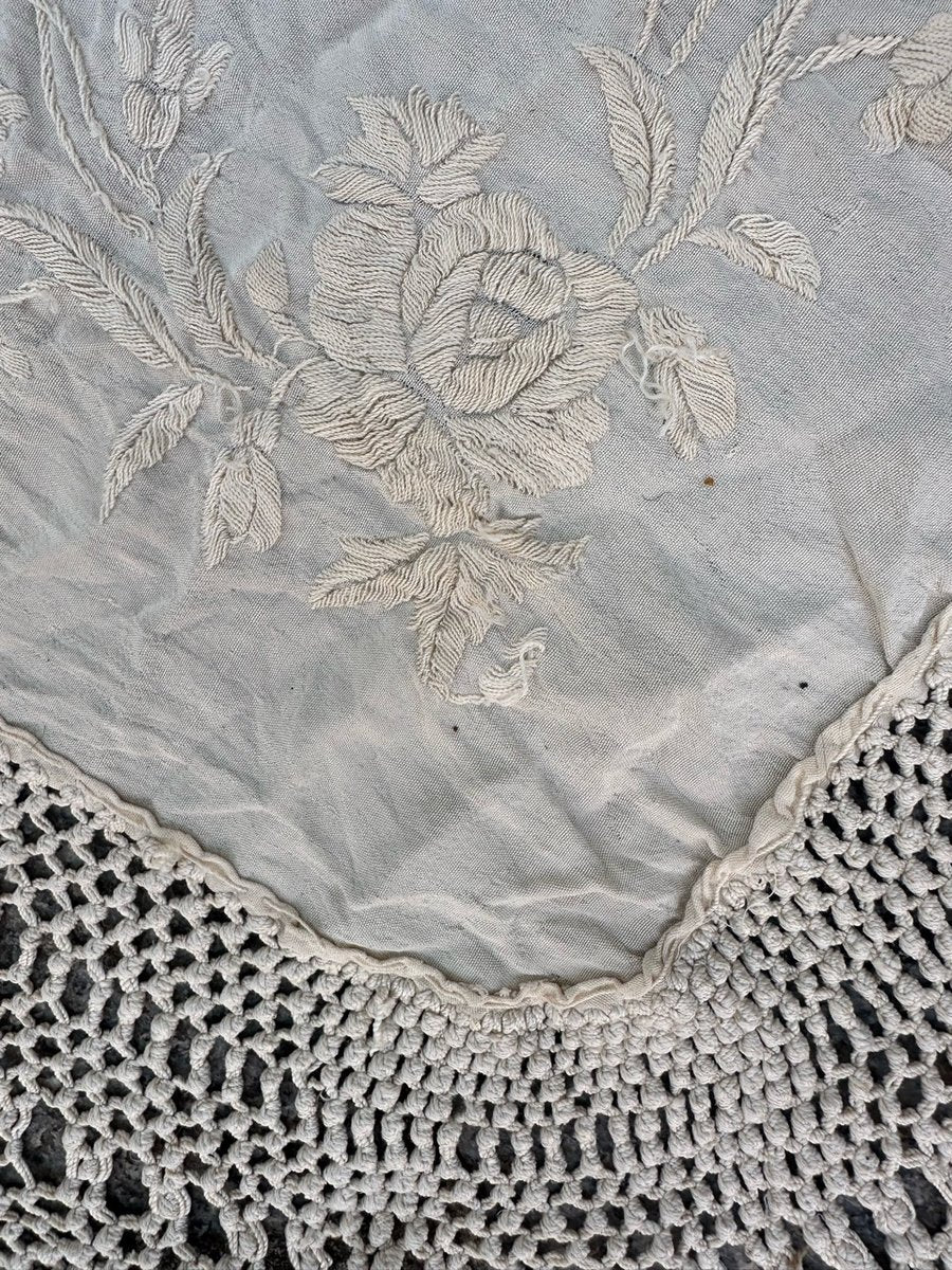 Manila Piano Shawl with Floral Chinese Embroidery from Bobyrugs, 1920s