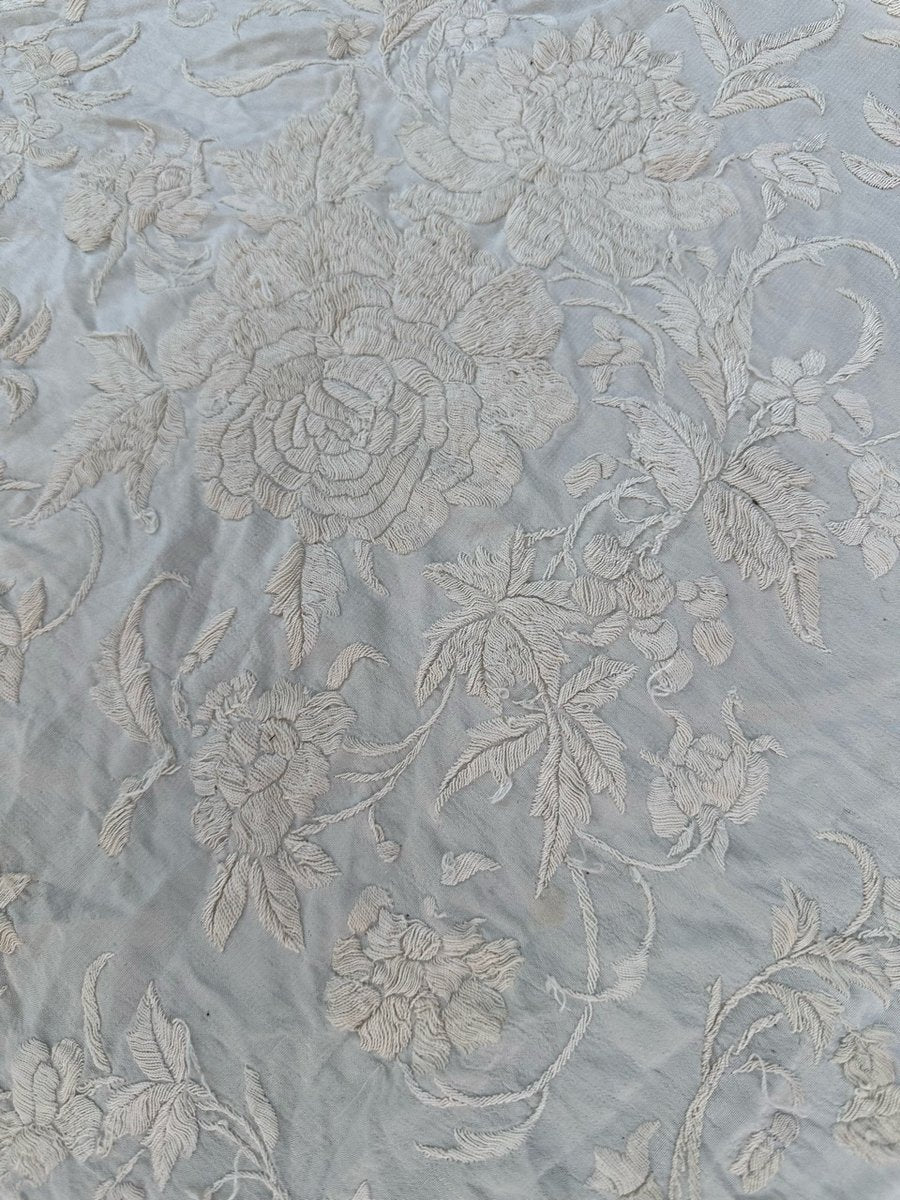 Manila Piano Shawl with Floral Chinese Embroidery from Bobyrugs, 1920s