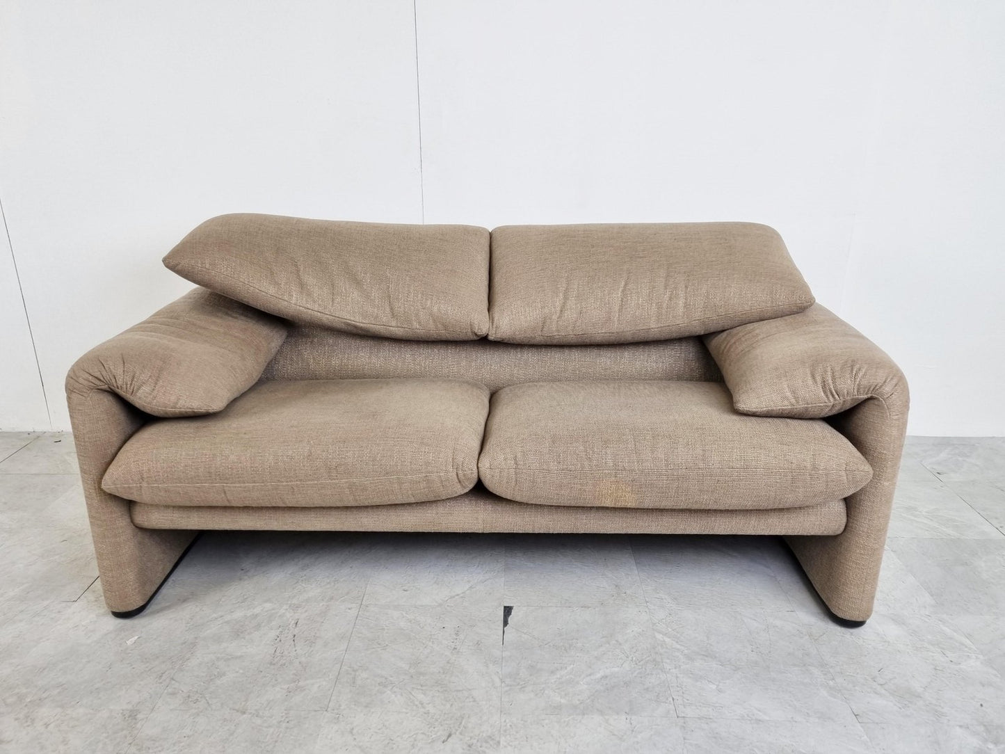 Maralunga Sofa by Vico Magistretti for Cassina