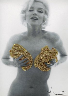 Marilyn Classic Gold Roses Photograph by Bert Stern, 1962-KHH-595492