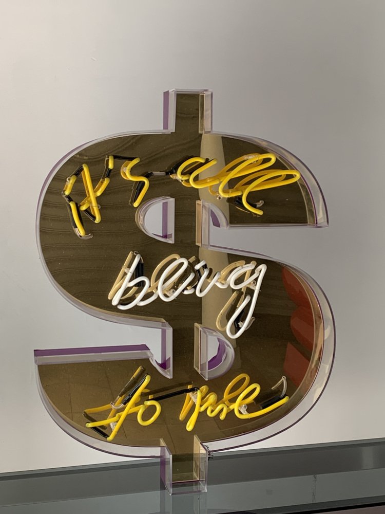 Max Wiedemann, It’s All Bling to Me, 2015, Neon Lamp