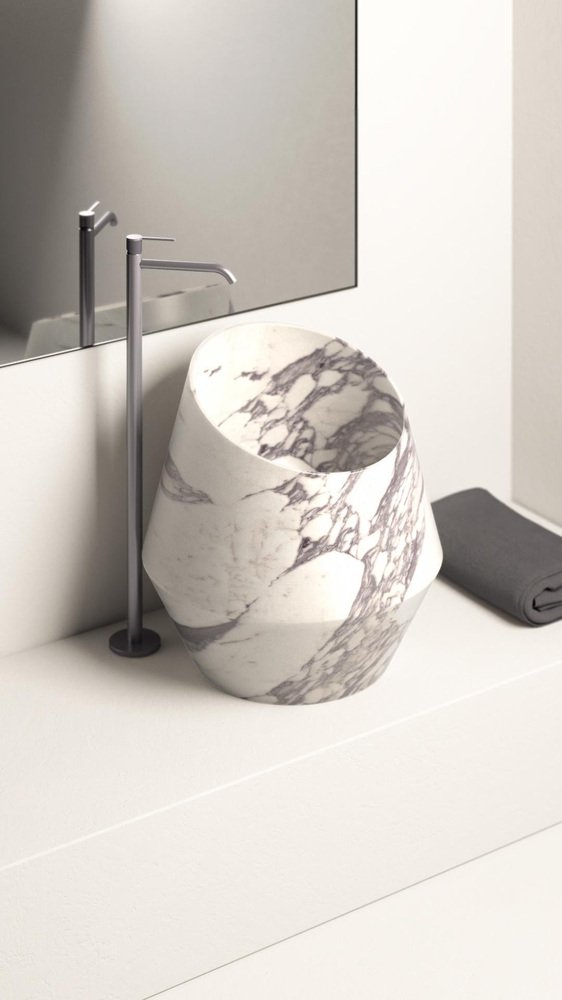 Medium Calacatta Macchia Vecchia Tosca Washbasin by Marmi Serafini