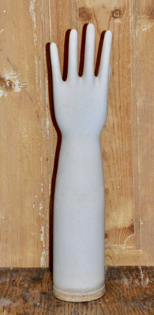 Medium Porcelain Glove Holder, 1970s