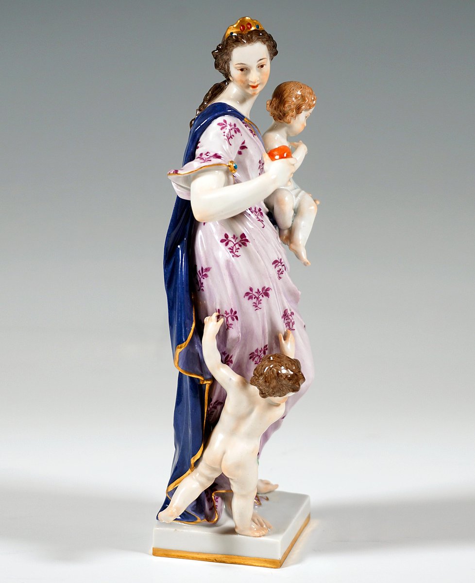 Meissen Group Allegory The Love attributed to J.J. Kaendler, Germany, 1900s