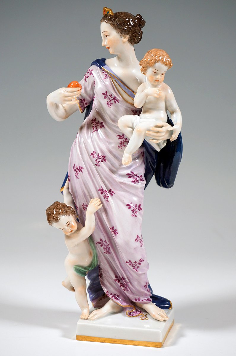 Meissen Group Allegory The Love attributed to J.J. Kaendler, Germany, 1900s