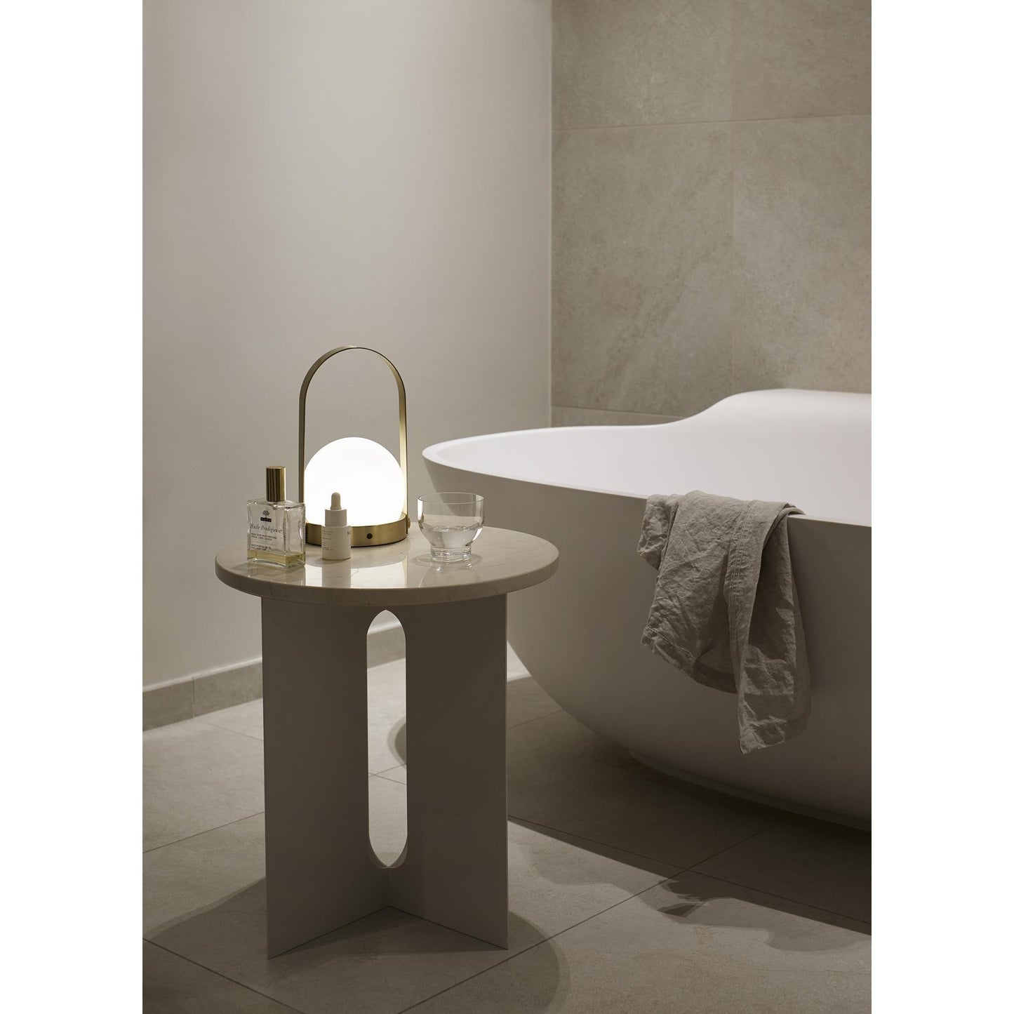 Audo Carrie Table Lamp Portable White