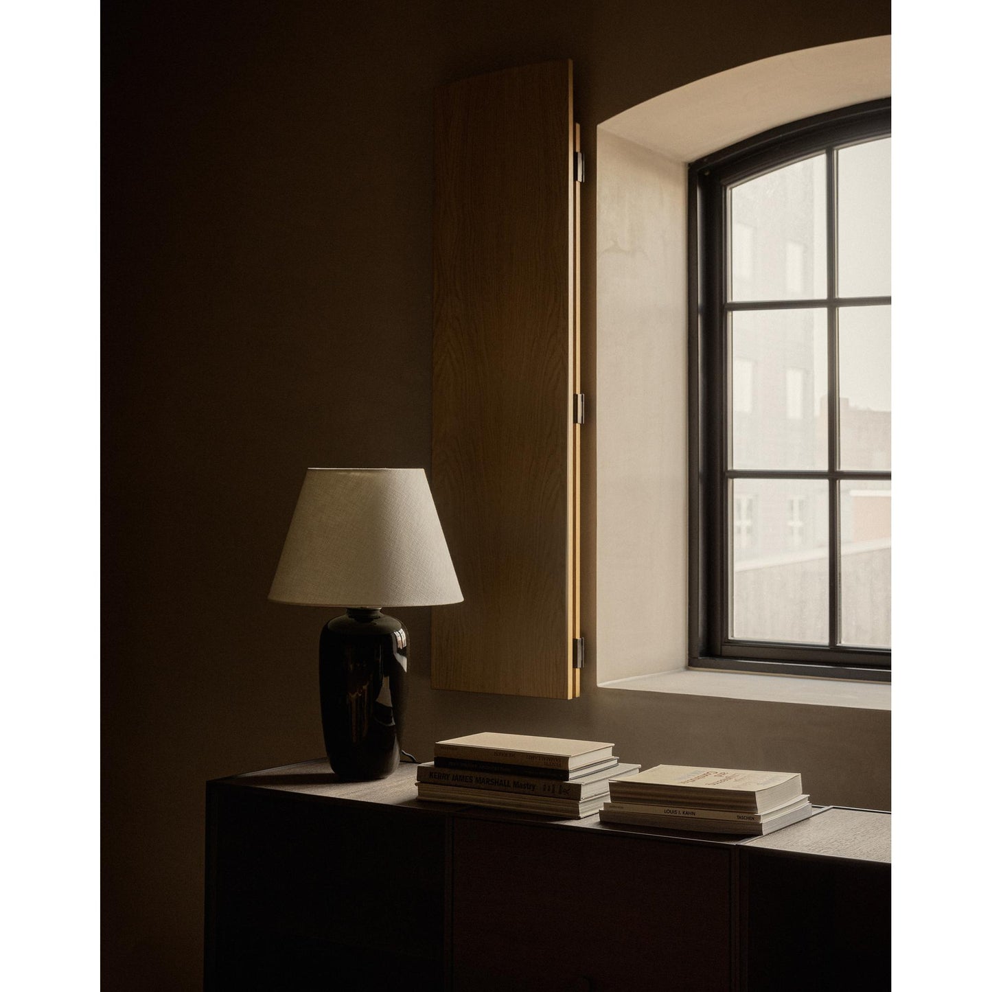 Audo Torso 57 Table Lamp Black/ White