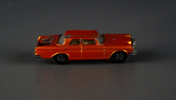 Mercdes 300 SE Lesney Series No. 46 from Matchbox-VLO-1778052