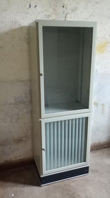 Metal Cabinet / Pharmaceutical Cabinet / Closet, 1960s-GJF-1824284