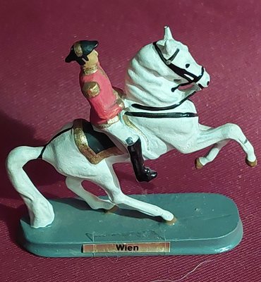 Metal Toy Soldier Spanish Riding School Vienna Spanische Hofreitschule-PDF-2042171