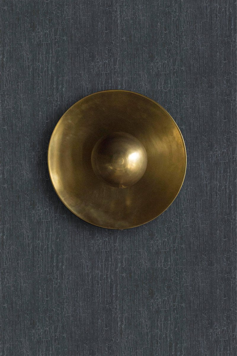 Metropolis Eclipse in Eclipse Shine finish, Brass Sconce by Jan Garncarek