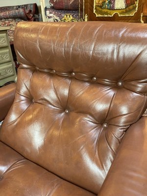 Mid-Centry Leather and Mahogany Chairs, Set of 2-NSG-2041613