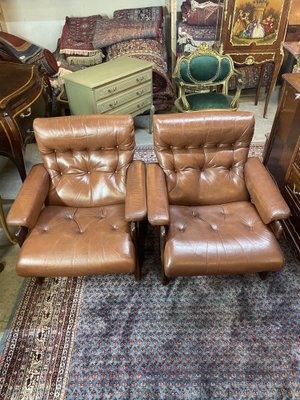 Mid-Centry Leather and Mahogany Chairs, Set of 2-NSG-2041613