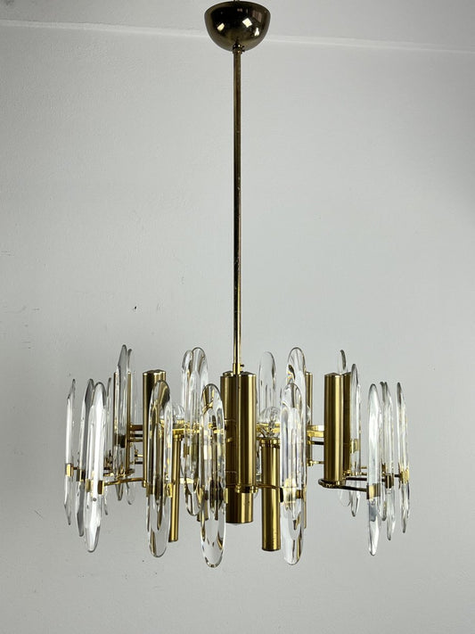 Mid-Century 12-Light Chandelier in Brass and Crystal attributed to Gaetano Sciolari, 1960s