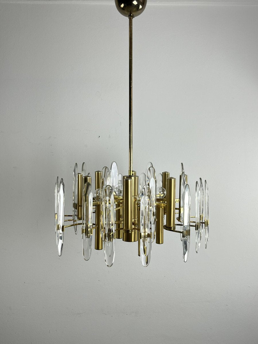 Mid-Century 12-Light Chandelier in Brass and Crystal attributed to Gaetano Sciolari, 1960s