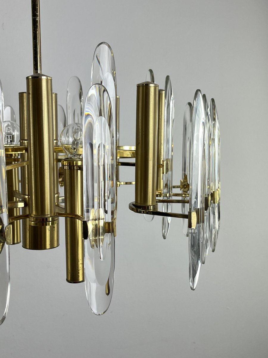 Mid-Century 12-Light Chandelier in Brass and Crystal attributed to Gaetano Sciolari, 1960s