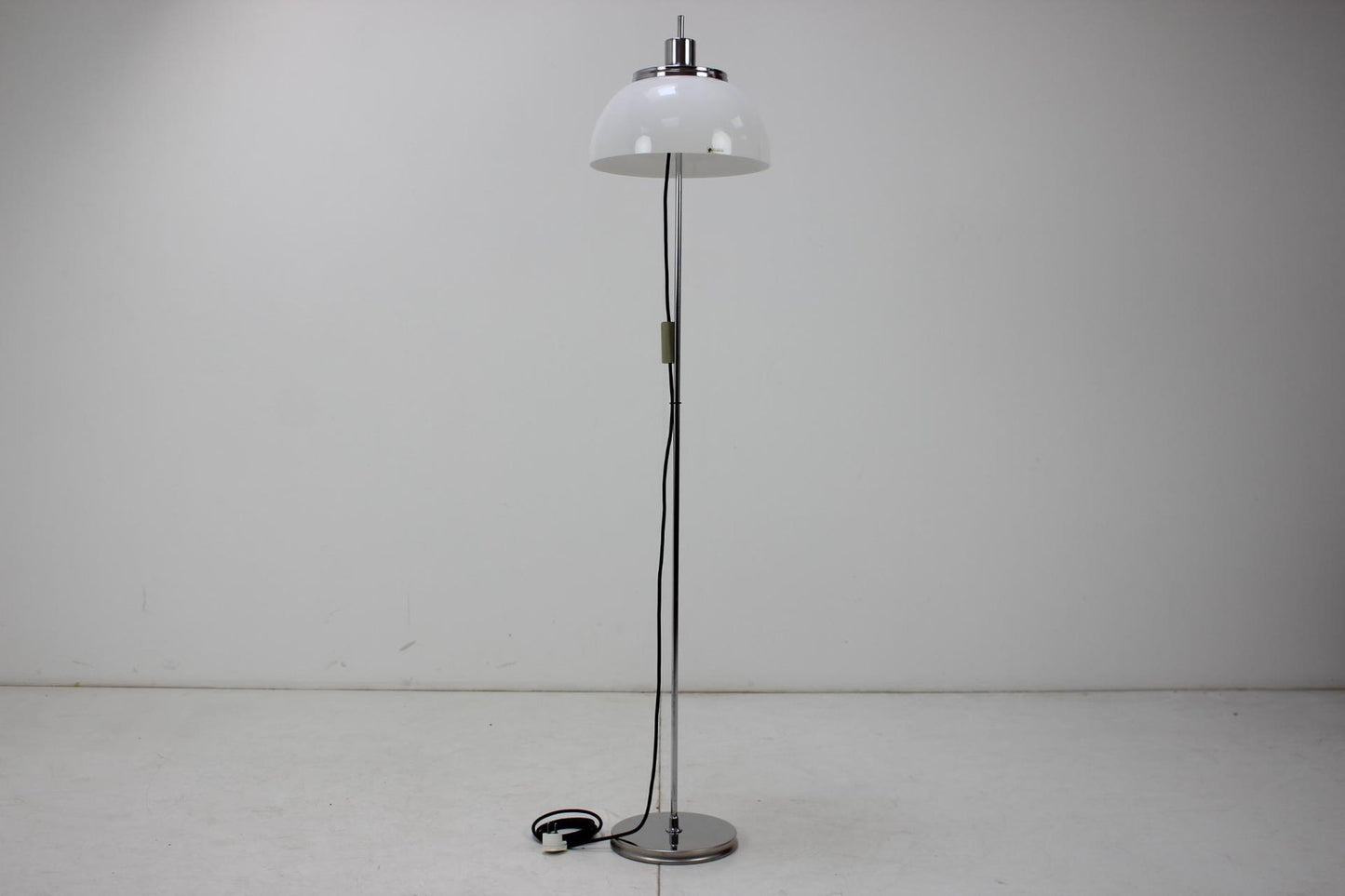 Mid-Century Adjustable Floor Lamp from Guzzini, 1970s