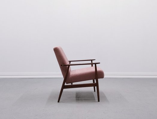 Mid-Century Armchair in Dusty Pink Bouclé by Henryk Lis, 1960s-MTQ-1799564