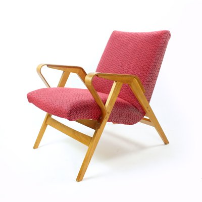 Mid-Century Armchair in Pink Fabric & Oak from Tatra, Czechoslovakia, 1960s-UL-1107026