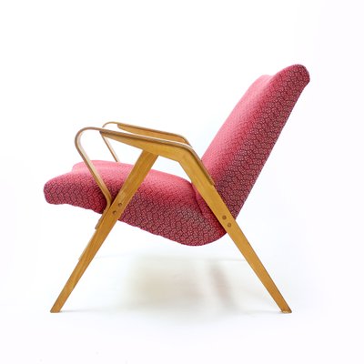 Mid-Century Armchair in Pink Fabric & Oak from Tatra, Czechoslovakia, 1960s-UL-1107026