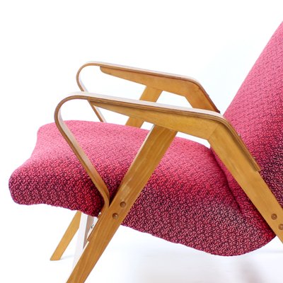 Mid-Century Armchair in Pink Fabric & Oak from Tatra, Czechoslovakia, 1960s-UL-1107026