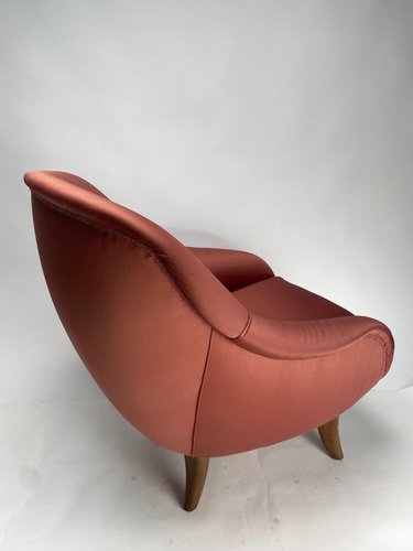 Mid-Century Armchair in Pink Satin in the style fo Gio Ponti, Italy, 1950s