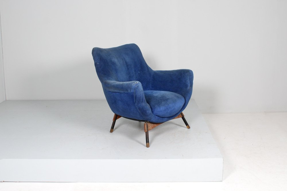 Mid-Century Armchair in Wood and Velvet attributed to G. Veronesi for ISA Bergamo, Italy, 1950s