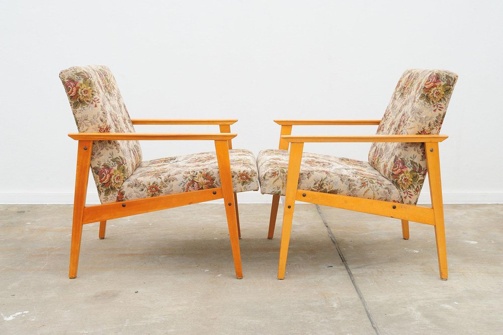 Mid-Century Armchairs by Jaroslav Šmídek for Ton, 1970s, Set of 2