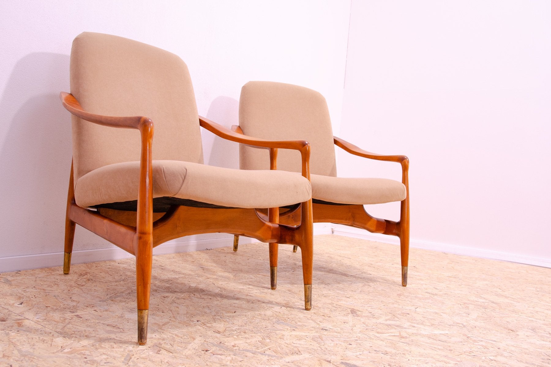 Mid-Century Armchairs by Karel Vyčíčít & Miloš Sedláček for Dřevotvar, 1960s, Set of 2