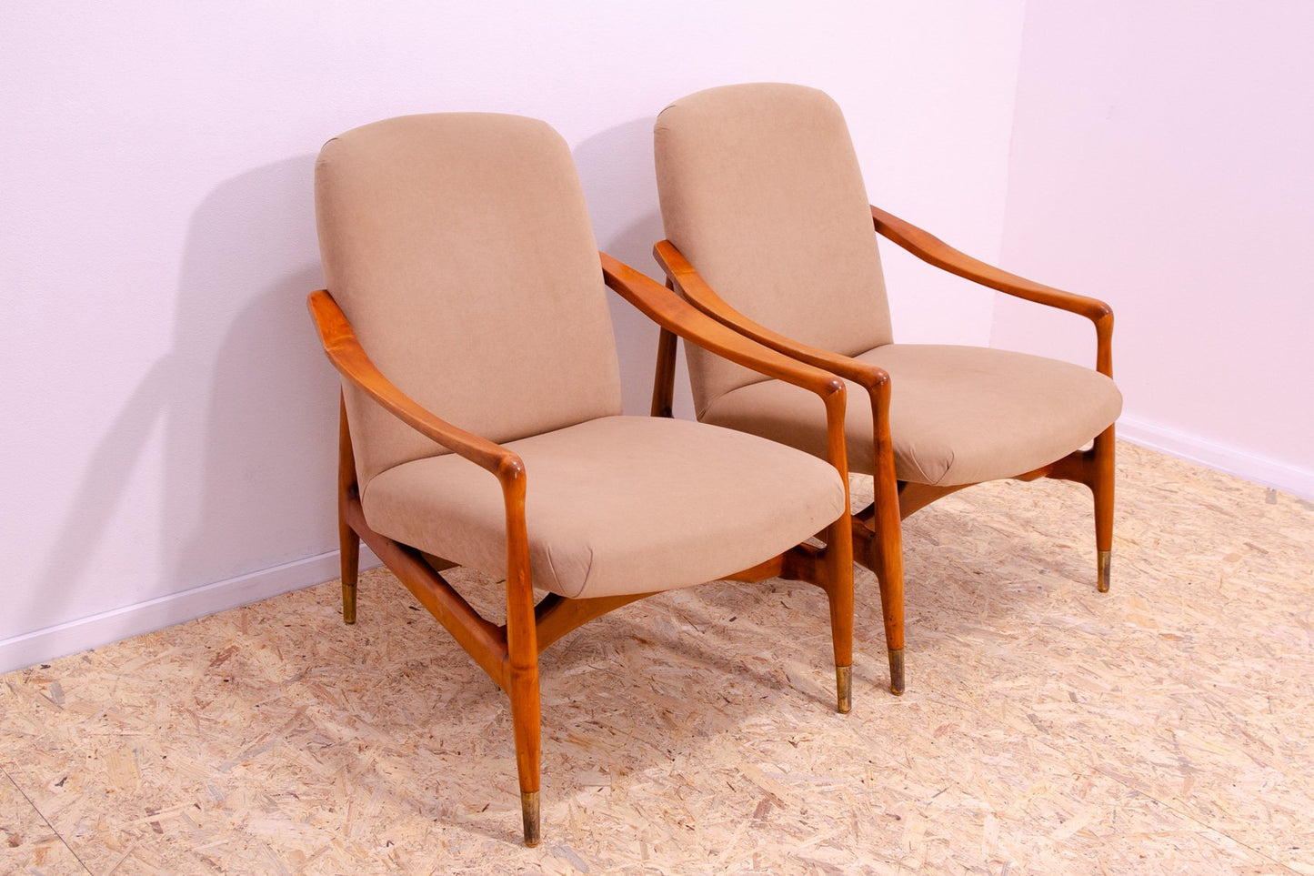 Mid-Century Armchairs by Karel Vyčíčít & Miloš Sedláček for Dřevotvar, 1960s, Set of 2