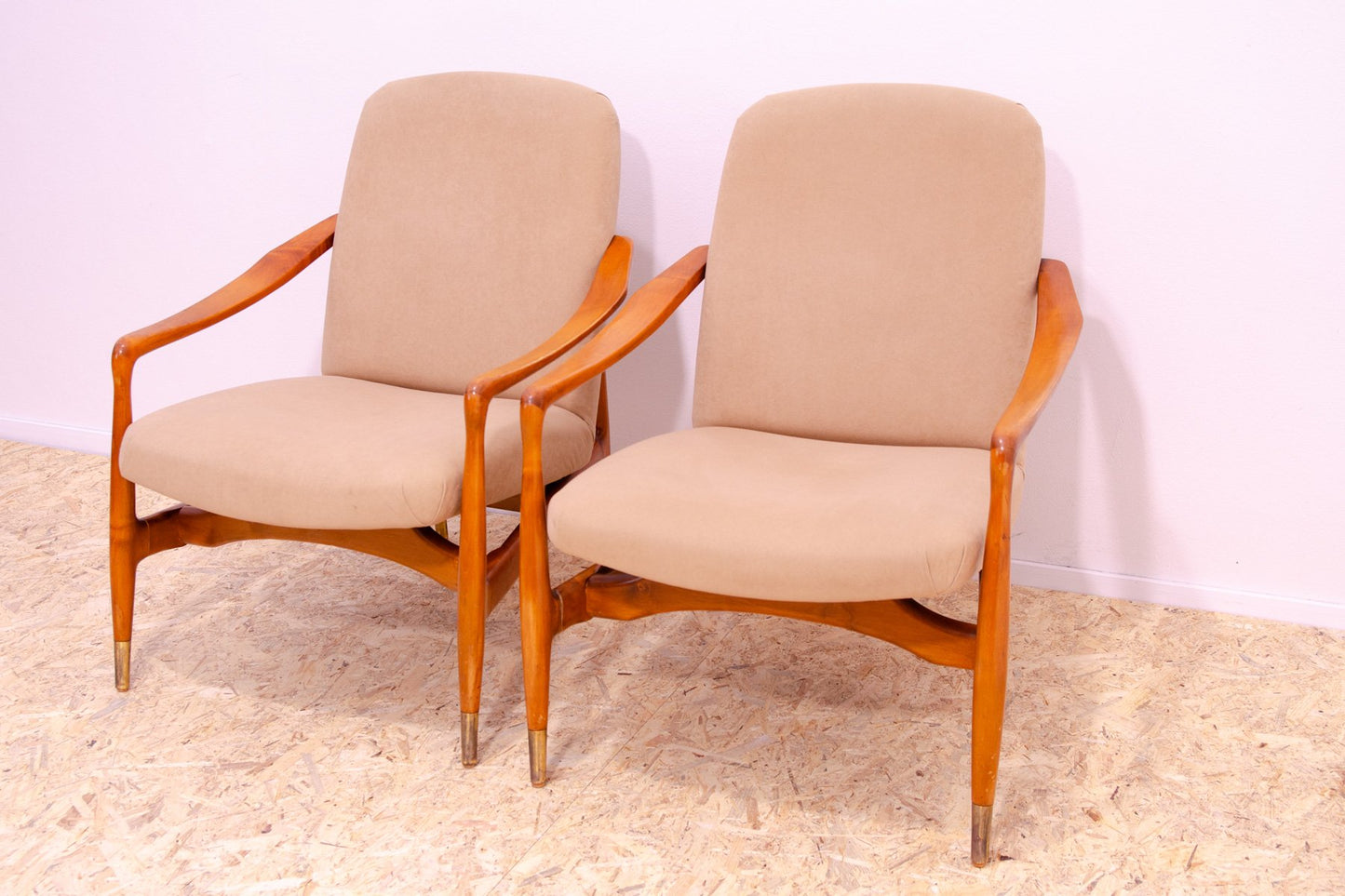 Mid-Century Armchairs by Karel Vyčíčít & Miloš Sedláček for Dřevotvar, 1960s, Set of 2