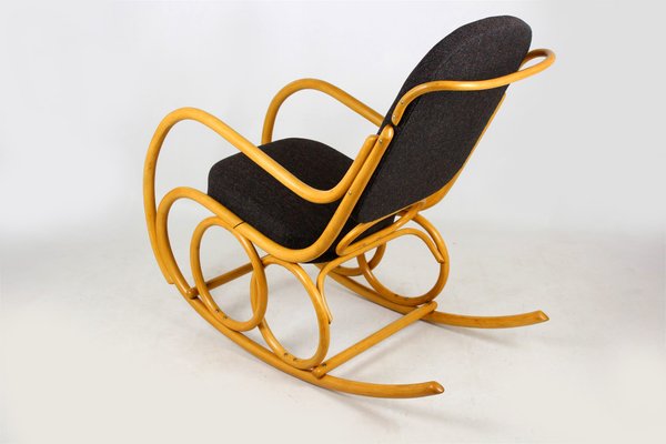 Mid-Century Beech Bentwood Rocking Chair from Ton, 1960s-WVS-998225