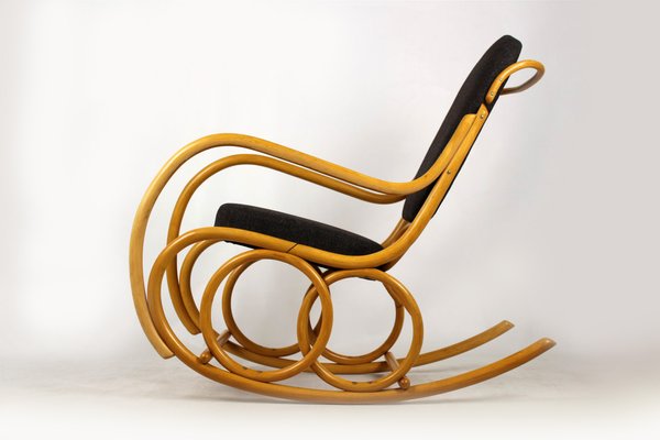 Mid-Century Beech Bentwood Rocking Chair from Ton, 1960s-WVS-998225