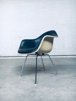 Mid-Century Black Leather Dax Armchair by Charles & Ray Eames for Herman Miller, 1960s-RQV-1290899