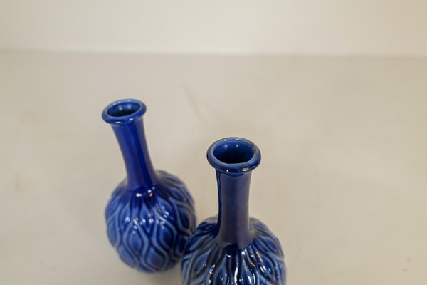 Mid-Century Blue and Red Peacock Vases by Sven Erik Skawonius for Upsala Ekeby, 1950s, Set of 3-UYK-1274350