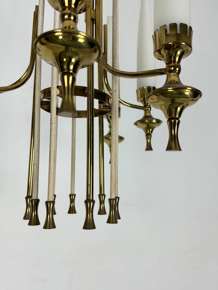 Mid-Century Brass and Opaline Glasses Chandelier from Arredoluce Monza, Italy, 1950s