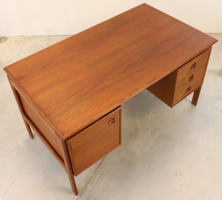 Mid-Century Brorfelde Desk attributed to Arne Hovmand Olsen for GV Møbler-FYZ-1724581