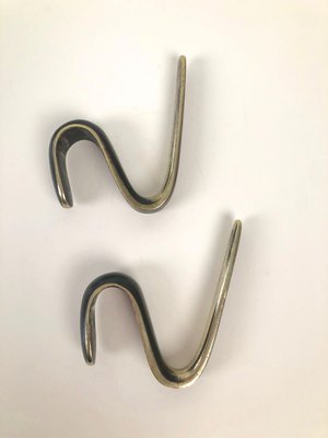 MId-Century Coat Racks in Brass and Block Patina from Carl Auböck, 1954, Set of 2-BAF-763399