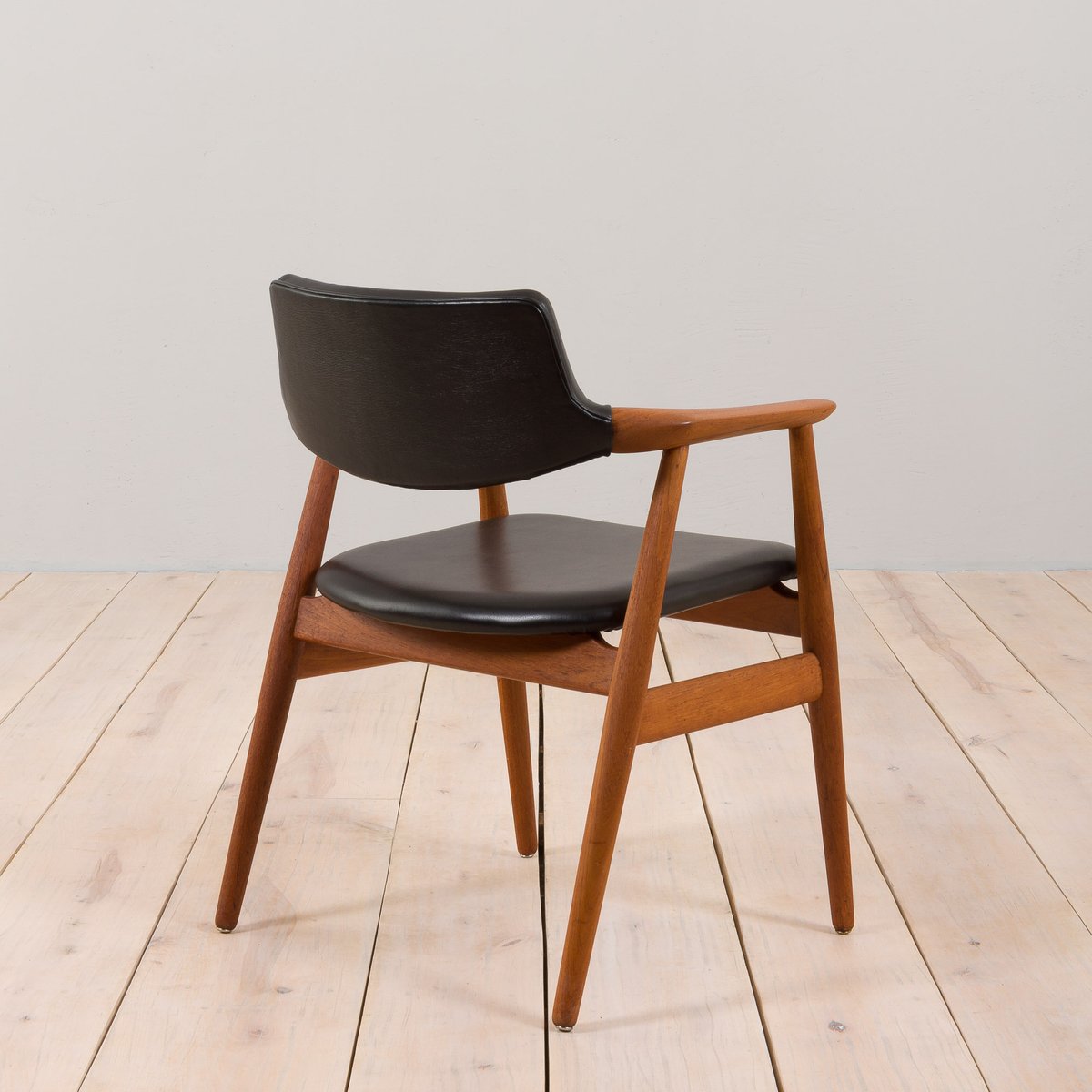 Mid-Century Danish Armchair in Teak by Erik Kierkegaard for Høng Stolefabrik, 1960s