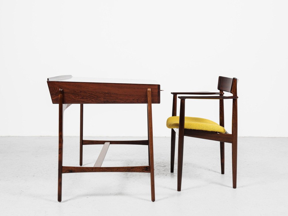 Mid-Century Danish Chair with Armrests in Rosewood attributed to Henry Rosengren Hansen for Brande Møbelindustri 1960s