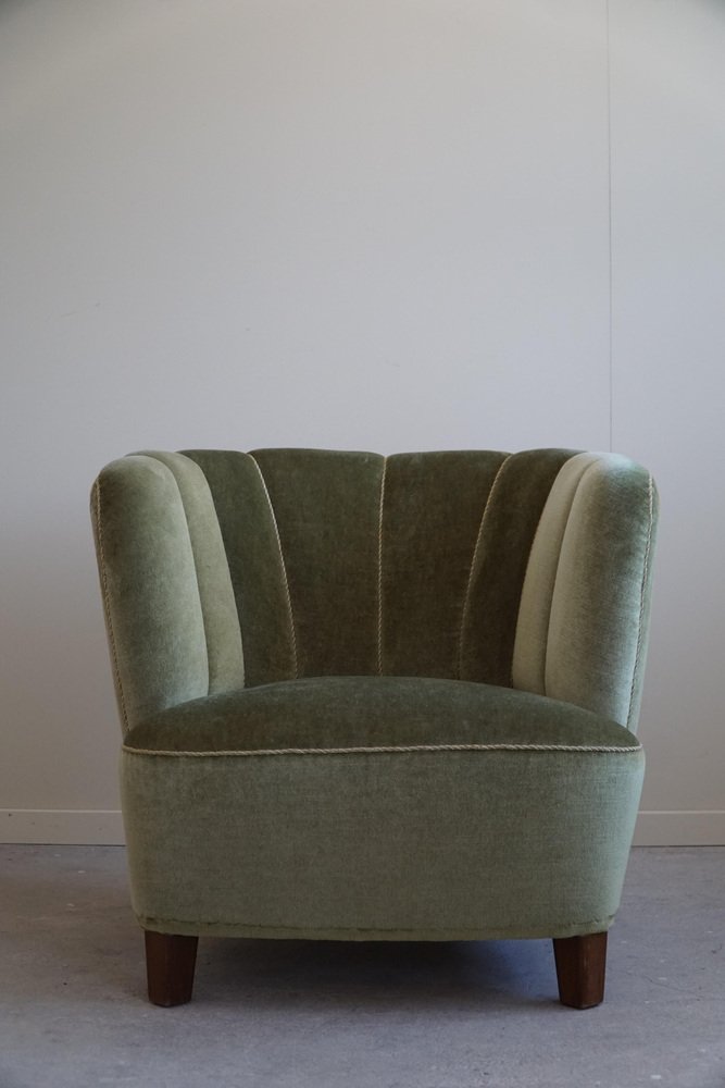 Mid-Century Danish Curved Club Chair in the style of Viggo Boesen, 1940s