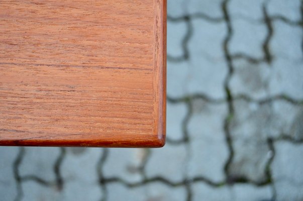 Mid-Century Danish Desk in Teak, 1960-UF-1371038