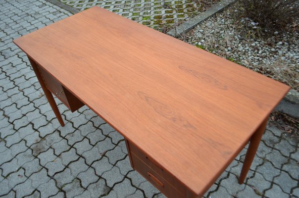 Mid-Century Danish Desk in Teak, 1960-UF-1371038