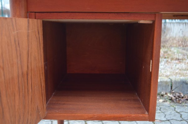 Mid-Century Danish Desk in Teak, 1960-UF-1371038