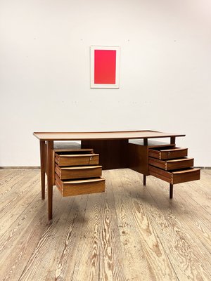 Mid-Century Danish Desk in Teak by Peter Løvig Nielsen for Hedensted Møbelfabrik, 1970s-DOY-1792281