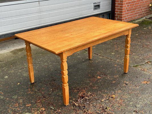 Mid-Century Danish Dining Table in Oak attributed to Henning Kjaernulf for EG Møbler, 1970s-GON-1750242