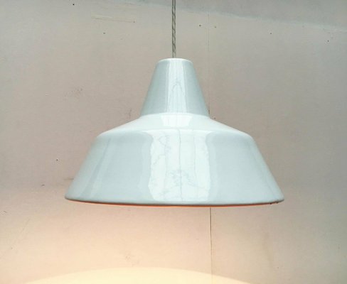 Mid-Century Danish Enamel Pendant Lamps from Louis Poulsen, 1960s, Set of 2-UAH-1810996