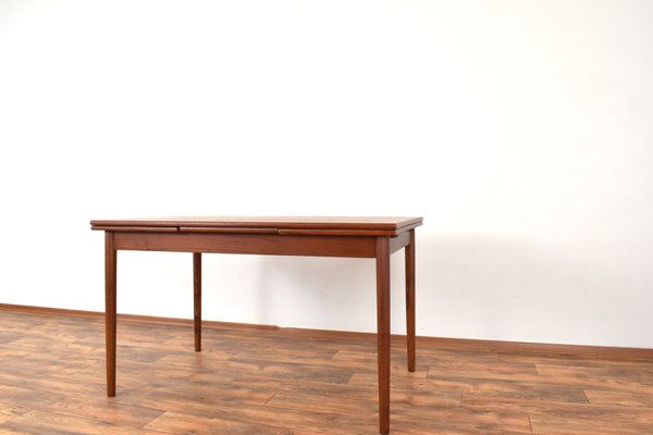 Mid-Century Danish Extendable Dining Table in Teak, 1960s-LOT-2032077