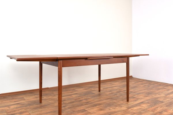 Mid-Century Danish Extendable Dining Table in Teak, 1960s-LOT-2032077